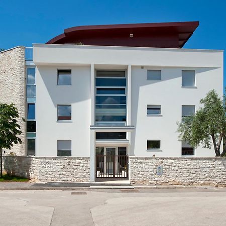 The Q Superior - A Penthouse With Jacuzzi And Sauna Rovinj Exteriör bild